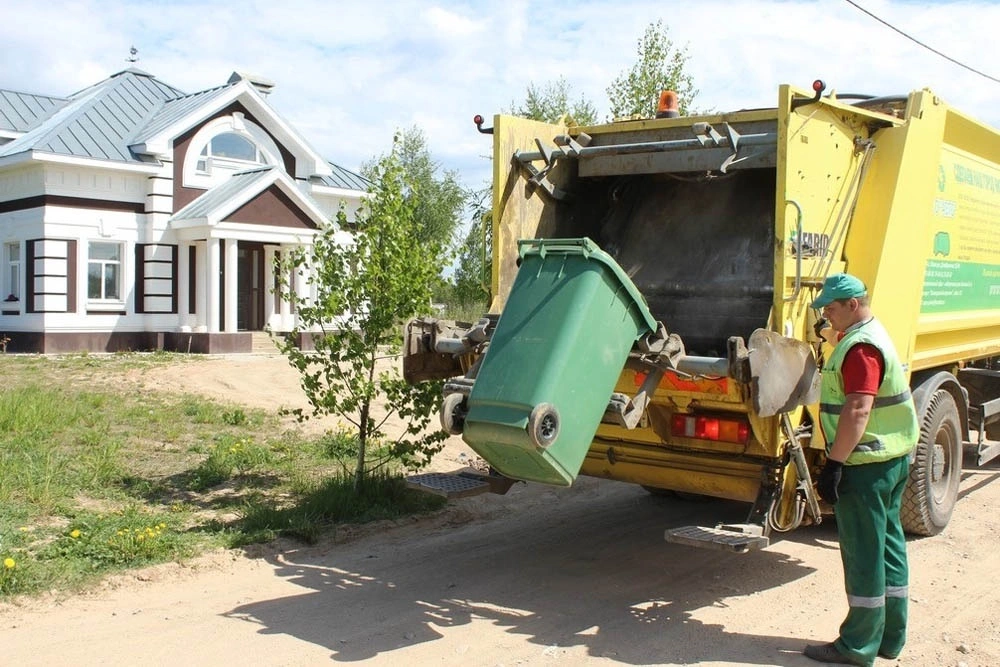 Вывоз мусора с дачи СНТ в Старой Руссе от ПроМусор — вывоз дачного и садового мусора, цена от 1681 руб