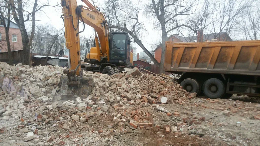 Вывоз мусора ОССиГ с выездом в Старой Руссе в октябре