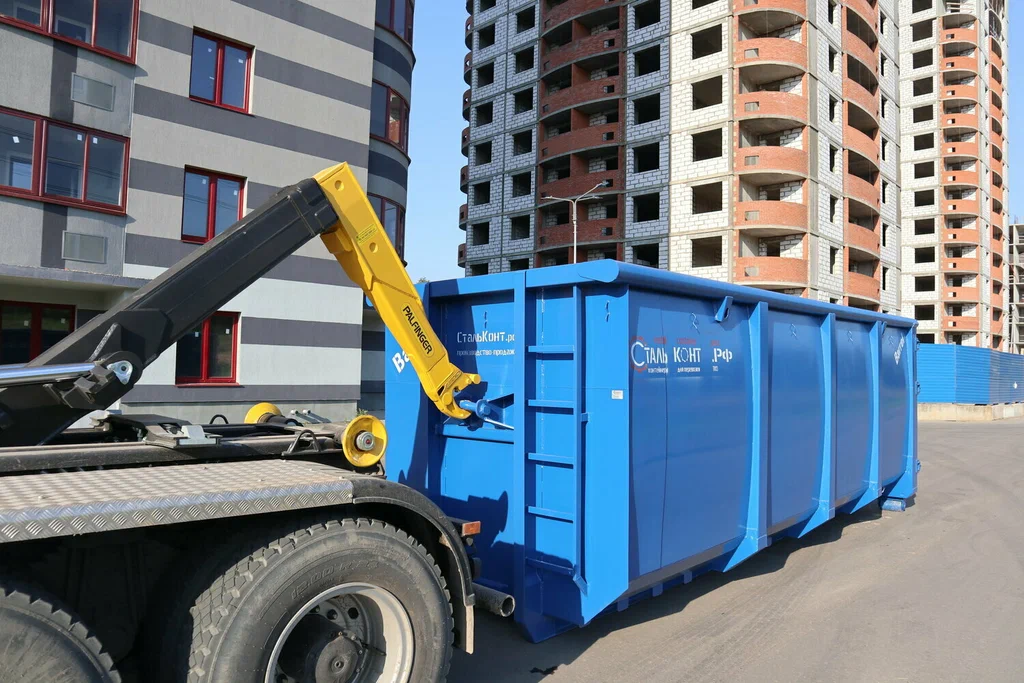 Аренда контейнера для мусора в Старой Руссе в октябре